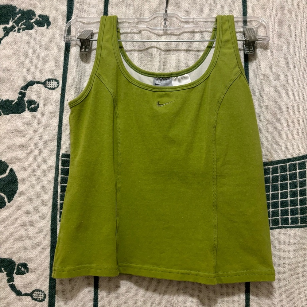 Y2K nike crop top